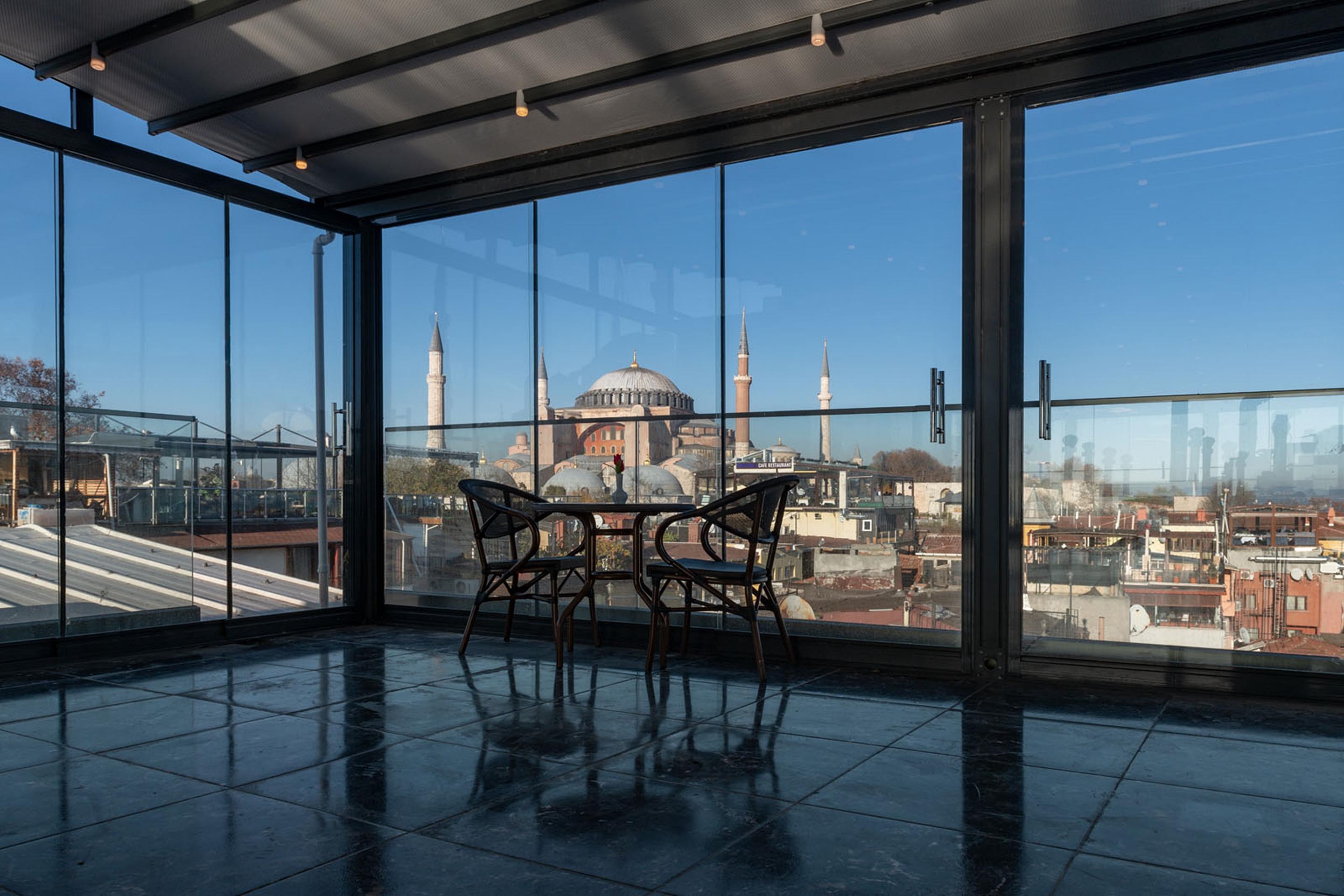 Aristocrat Hotel Istanbul Ngoại thất bức ảnh