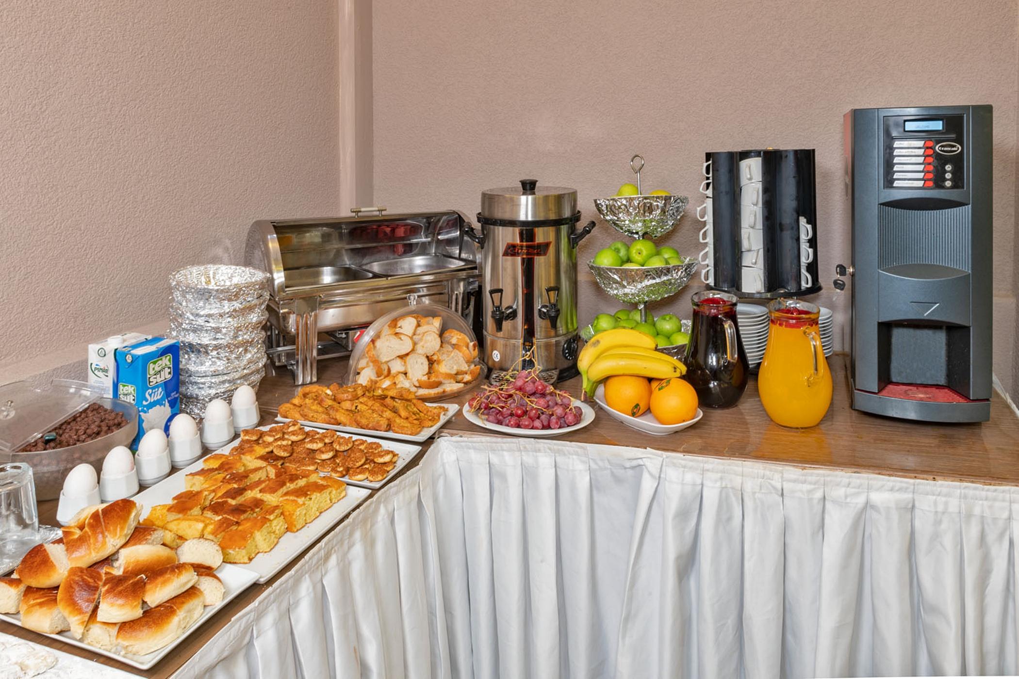 Aristocrat Hotel Istanbul Ngoại thất bức ảnh