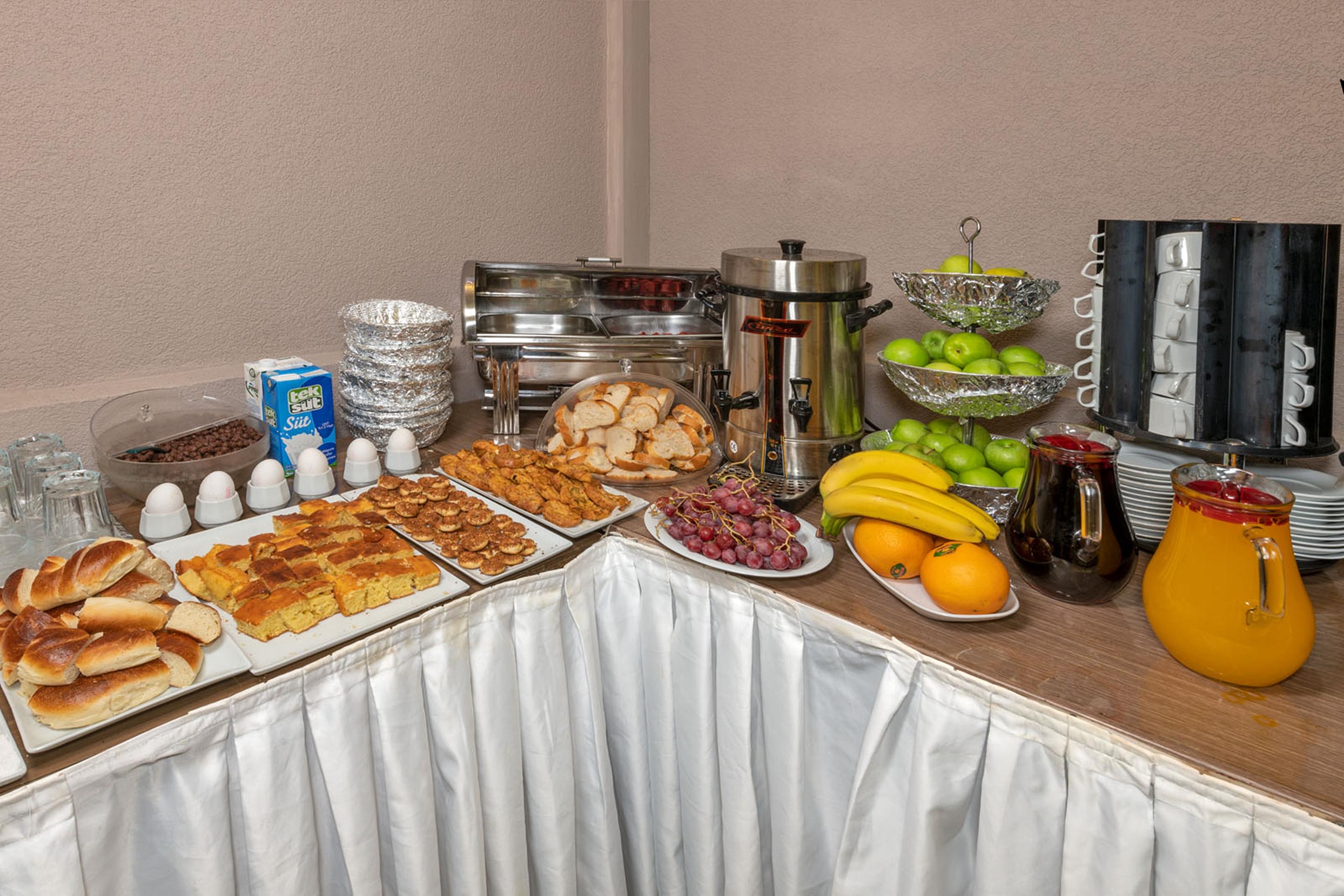 Aristocrat Hotel Istanbul Ngoại thất bức ảnh