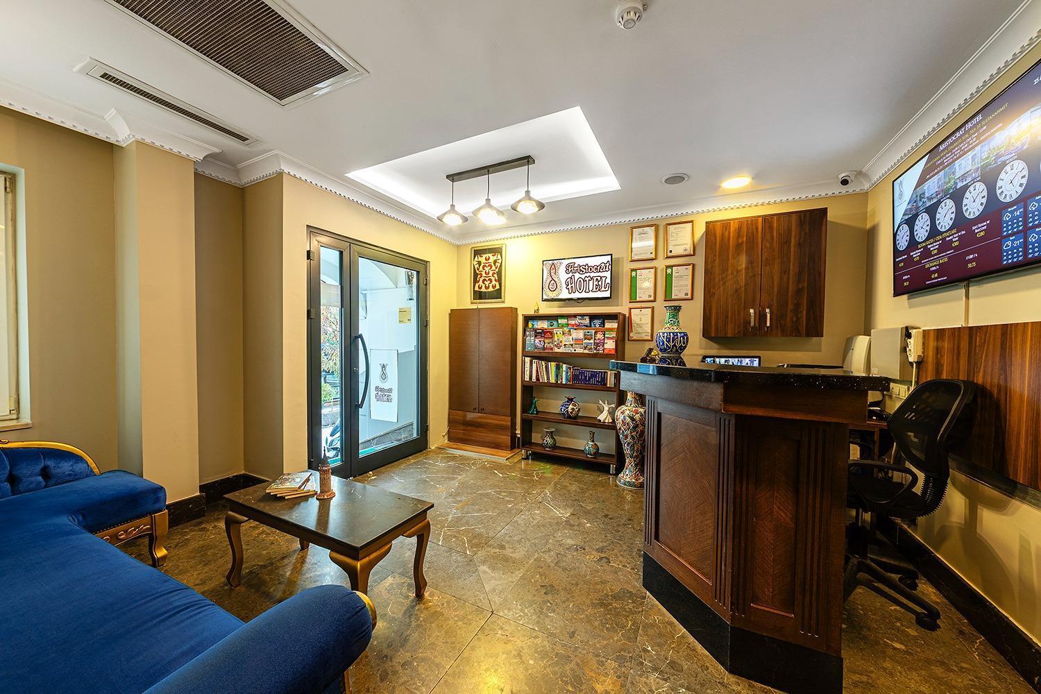 Aristocrat Hotel Istanbul Ngoại thất bức ảnh