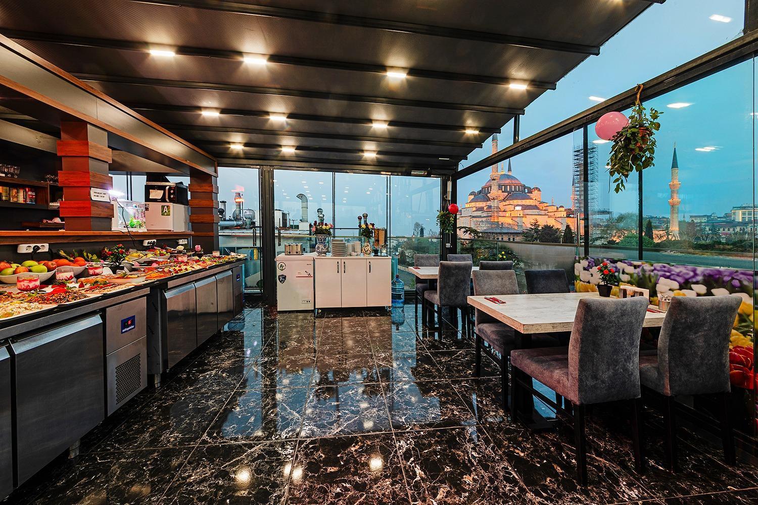 Aristocrat Hotel Istanbul Ngoại thất bức ảnh