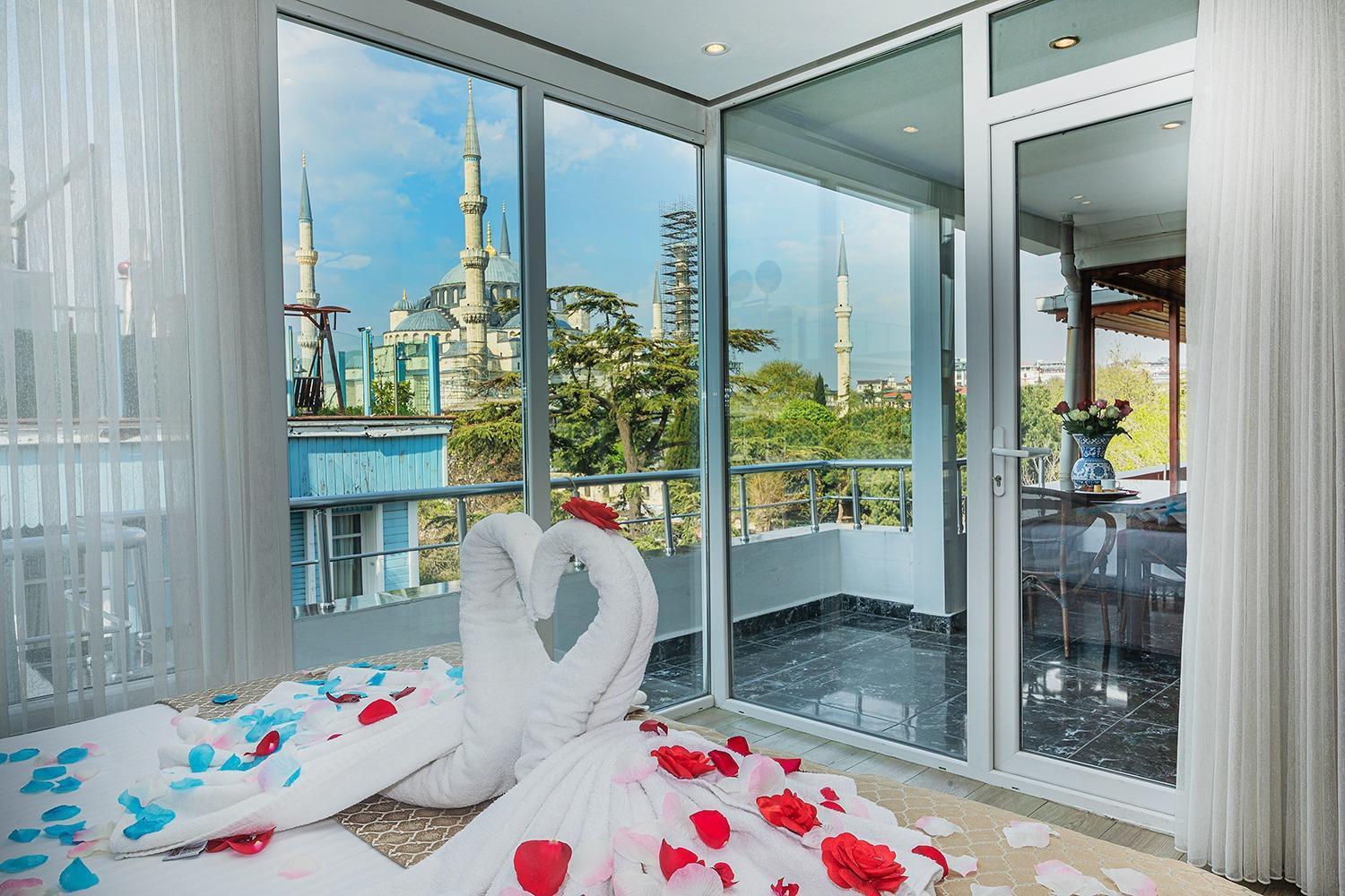 Aristocrat Hotel Istanbul Ngoại thất bức ảnh