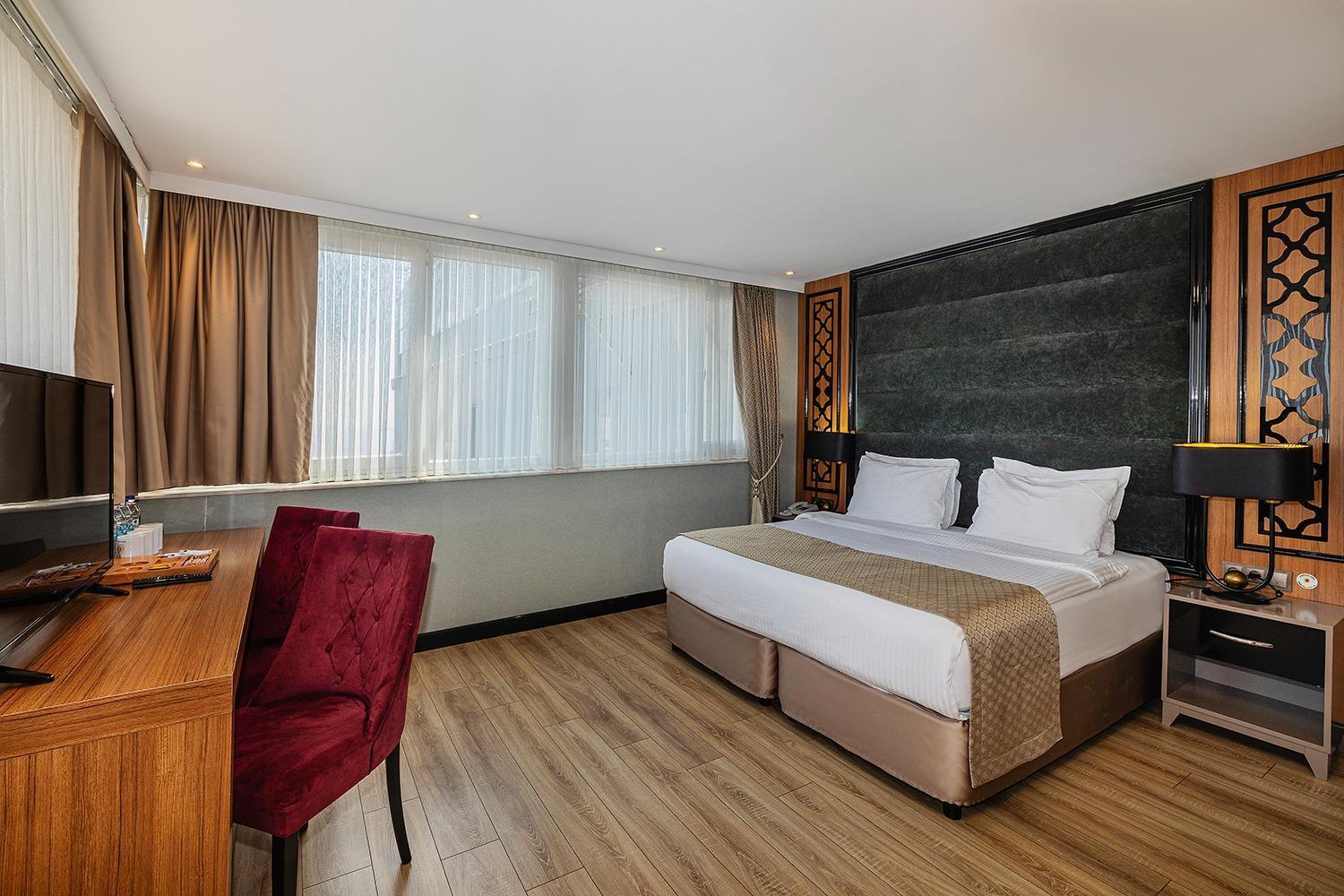 Aristocrat Hotel Istanbul Ngoại thất bức ảnh