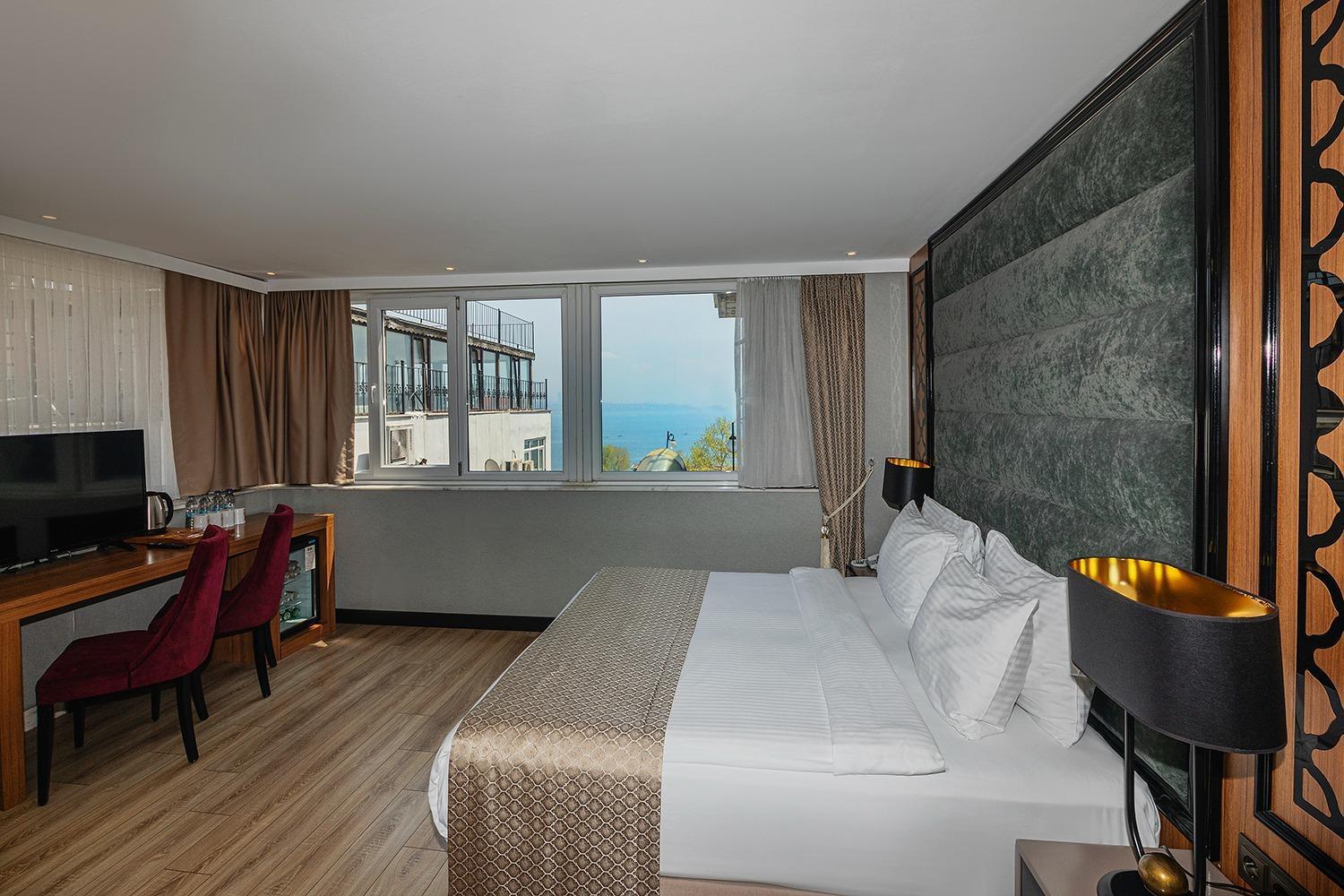 Aristocrat Hotel Istanbul Ngoại thất bức ảnh
